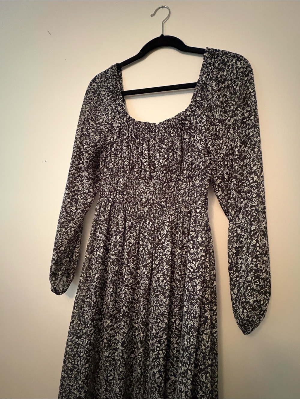 Black Floral Smocked Long Sleeve Midi Dress Small - Picture 8 of 10